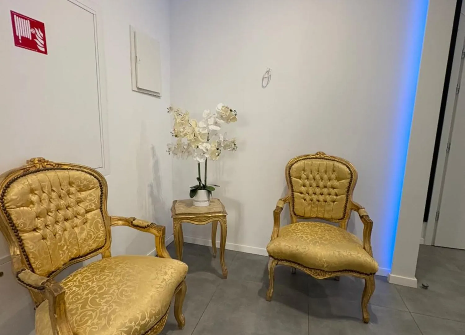 Bed and Breakfast Hotelik & Restauracja Amber Raszyn